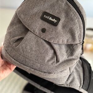 Tush baby hip carrier